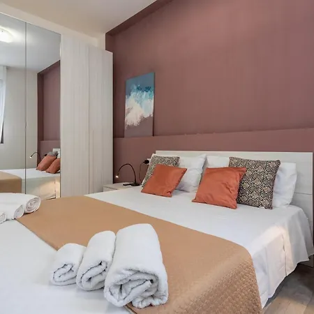 Apartment Charmrooms - Casa Genziana *