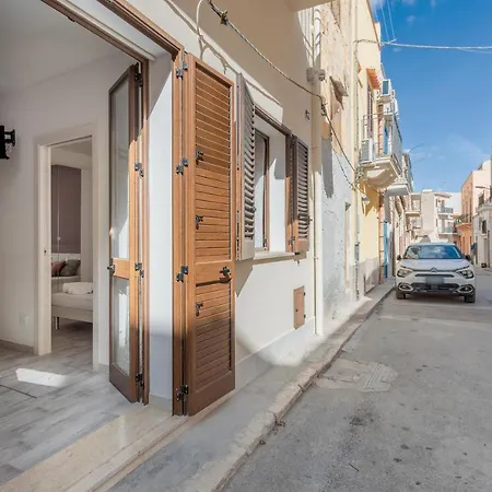 Charmrooms - Casa Genziana Apartment *