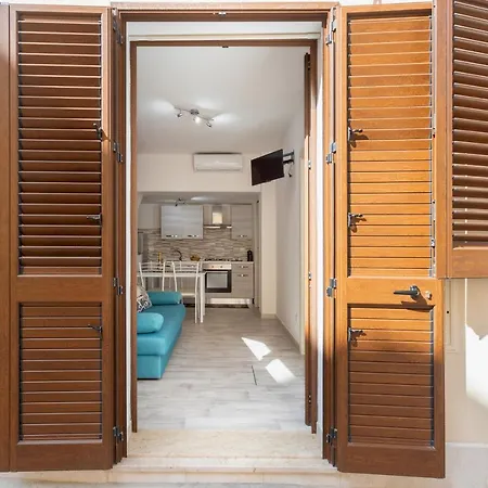 Apartment Charmrooms - Casa Genziana